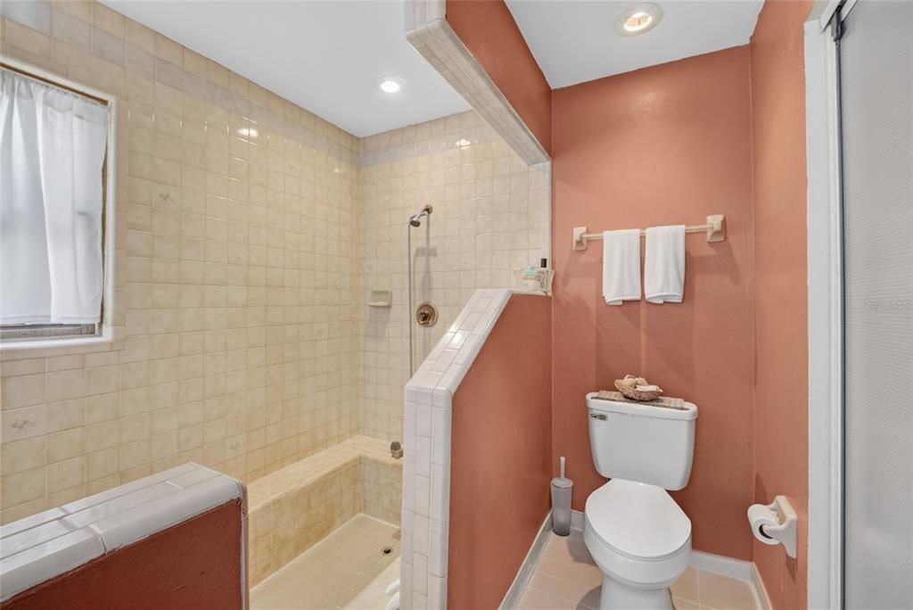 For Sale: $539,900 (3 beds, 2 baths, 3261 Square Feet)