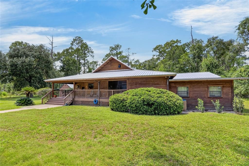 For Sale: $539,900 (3 beds, 2 baths, 3261 Square Feet)