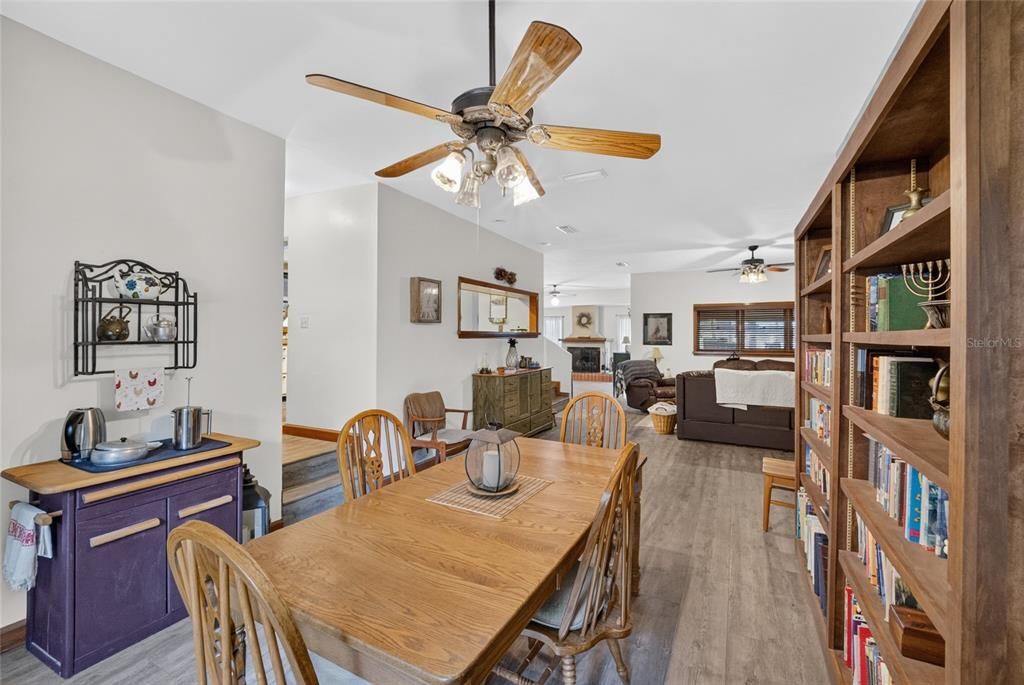For Sale: $539,900 (3 beds, 2 baths, 3261 Square Feet)