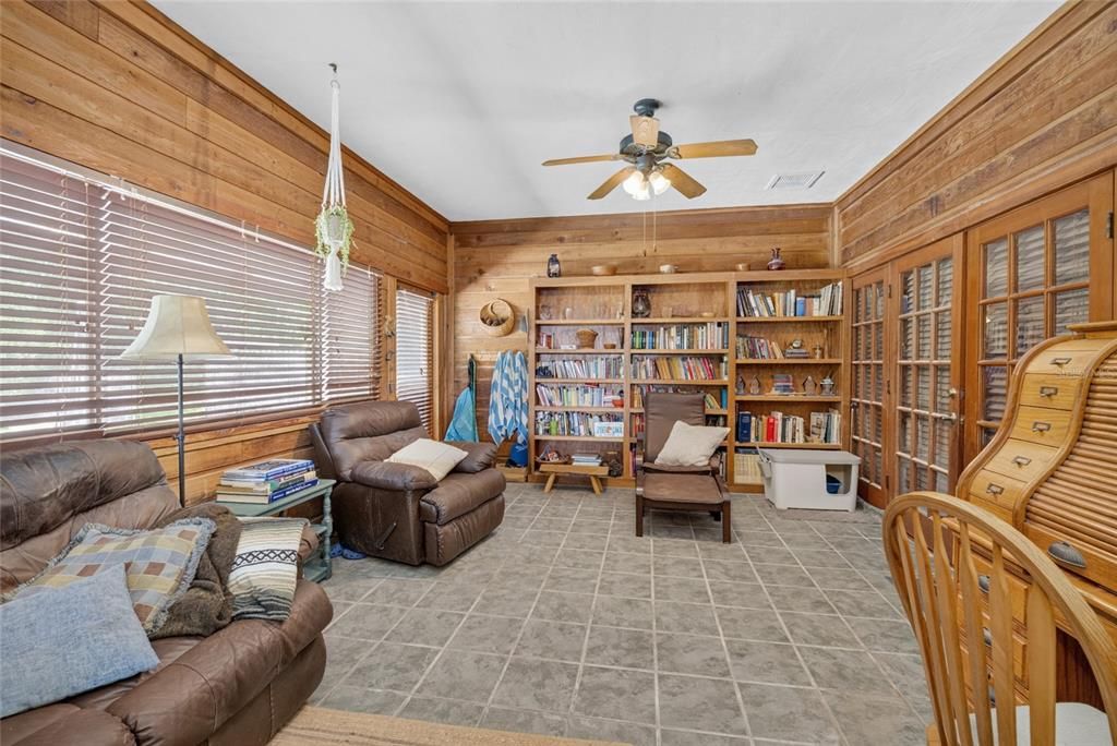 For Sale: $539,900 (3 beds, 2 baths, 3261 Square Feet)
