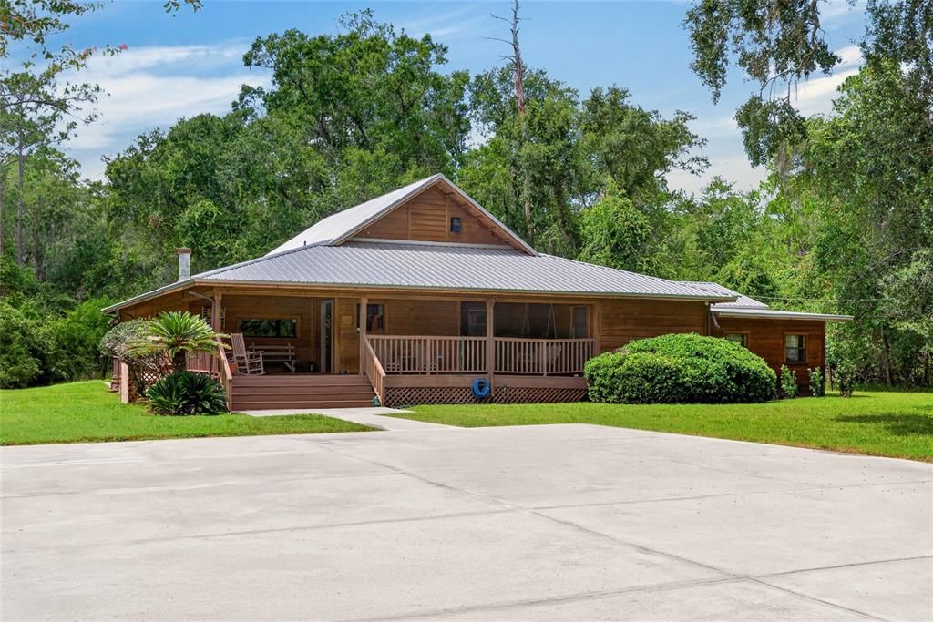 For Sale: $539,900 (3 beds, 2 baths, 3261 Square Feet)