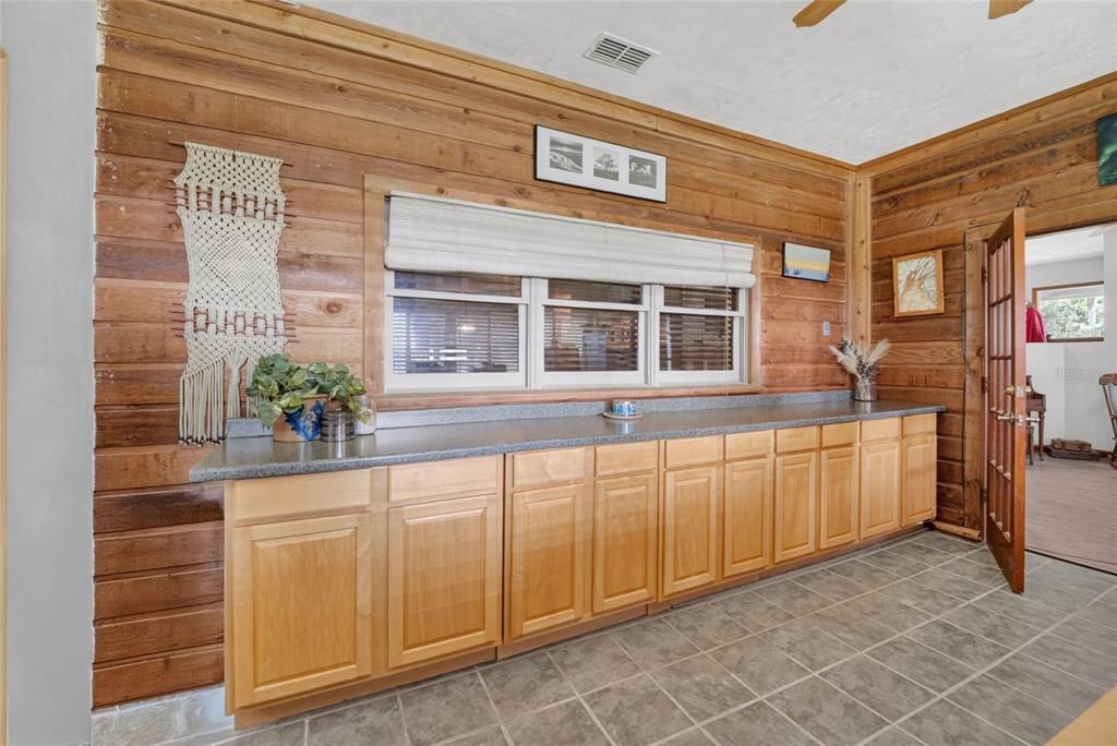 For Sale: $539,900 (3 beds, 2 baths, 3261 Square Feet)