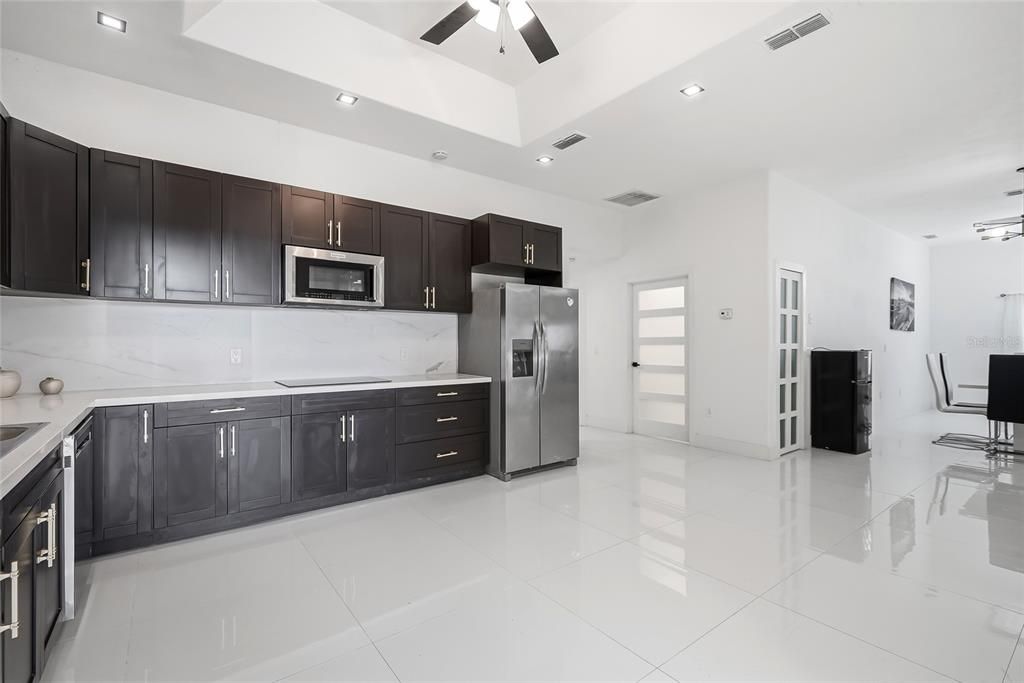 For Sale: $450,000 (3 beds, 2 baths, 2091 Square Feet)