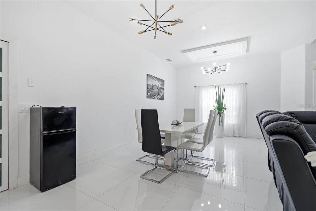 For Sale: $450,000 (3 beds, 2 baths, 2091 Square Feet)