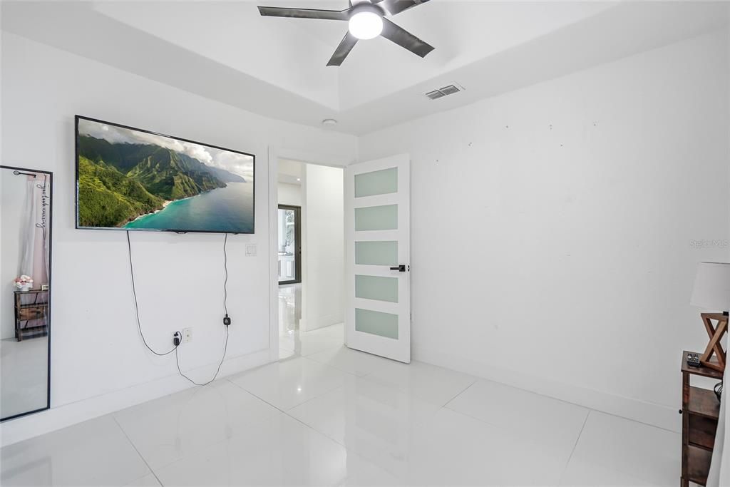 For Sale: $450,000 (3 beds, 2 baths, 2091 Square Feet)