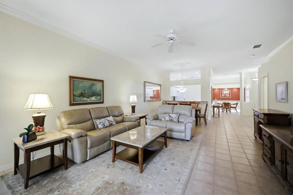 На продажу: $559,000 (2 спален, 2 ванн, 1947 Квадратных фут)