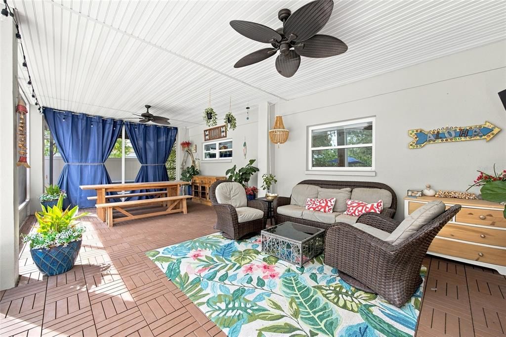 For Sale: $1,300,000 (4 beds, 3 baths, 2941 Square Feet)