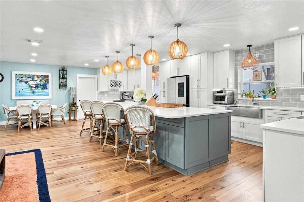 For Sale: $1,300,000 (4 beds, 3 baths, 2941 Square Feet)