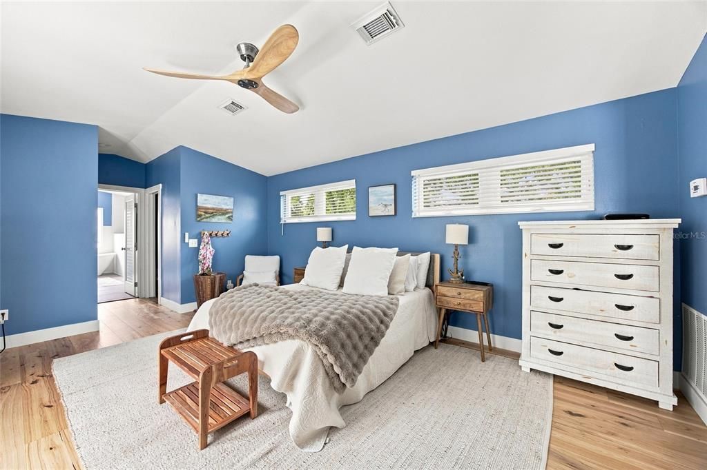 For Sale: $1,300,000 (4 beds, 3 baths, 2941 Square Feet)
