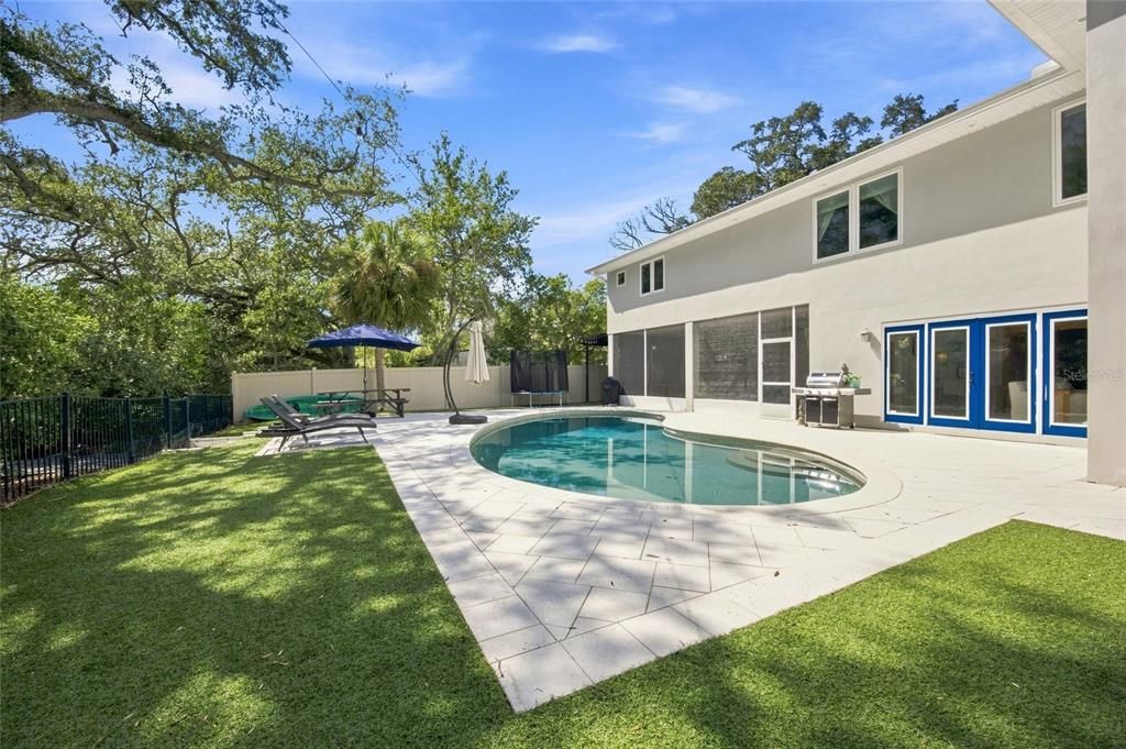 For Sale: $1,300,000 (4 beds, 3 baths, 2941 Square Feet)