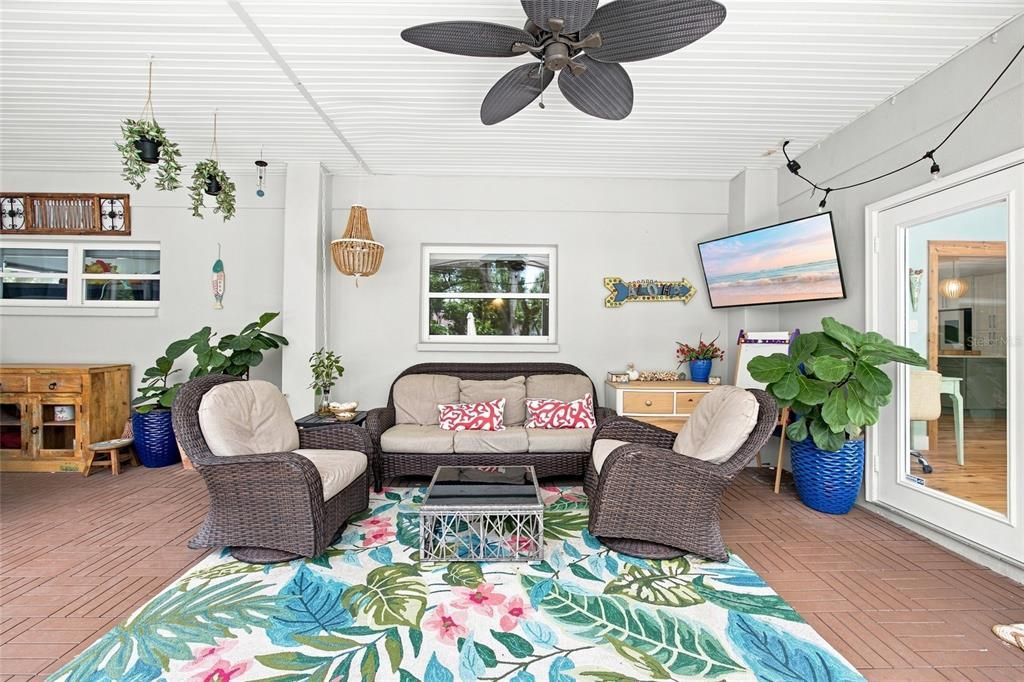 For Sale: $1,300,000 (4 beds, 3 baths, 2941 Square Feet)
