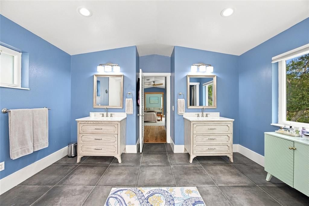 For Sale: $1,300,000 (4 beds, 3 baths, 2941 Square Feet)
