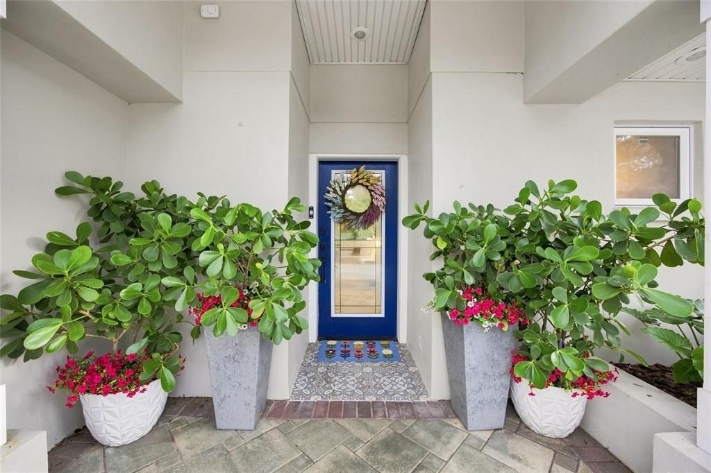 For Sale: $1,300,000 (4 beds, 3 baths, 2941 Square Feet)