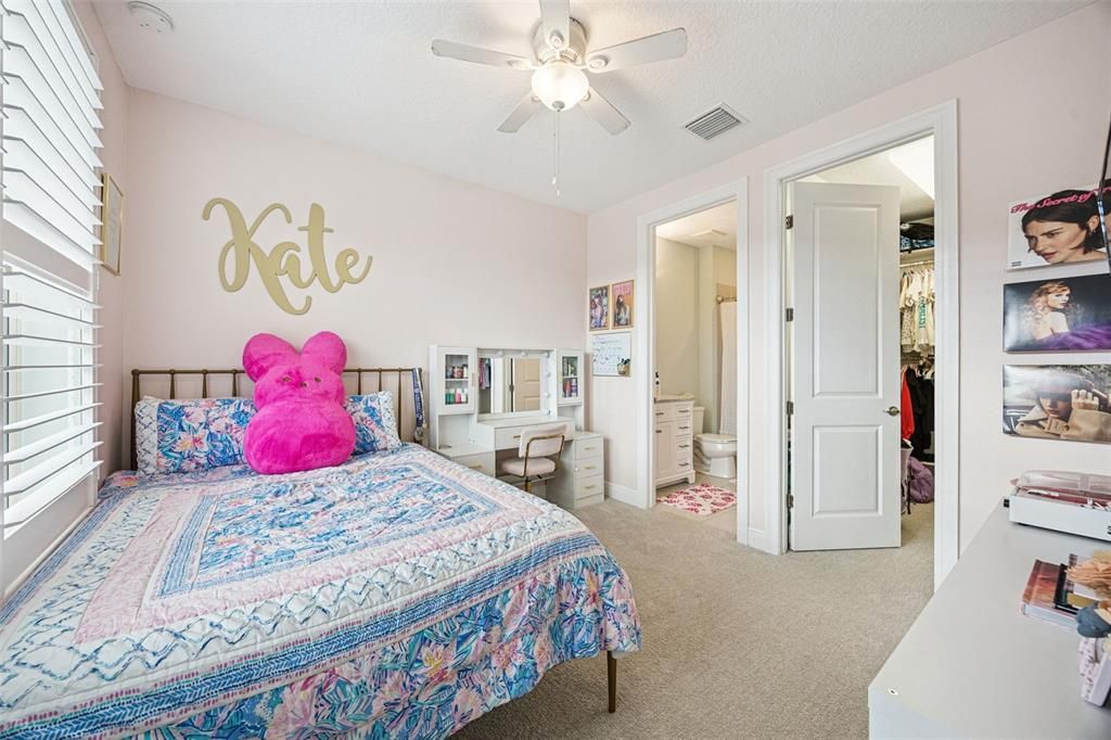 For Sale: $795,000 (5 beds, 4 baths, 3174 Square Feet)