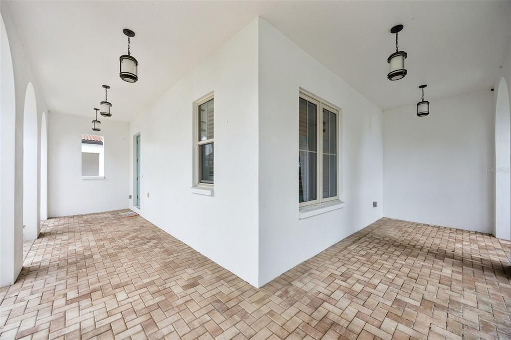 For Sale: $795,000 (5 beds, 4 baths, 3174 Square Feet)