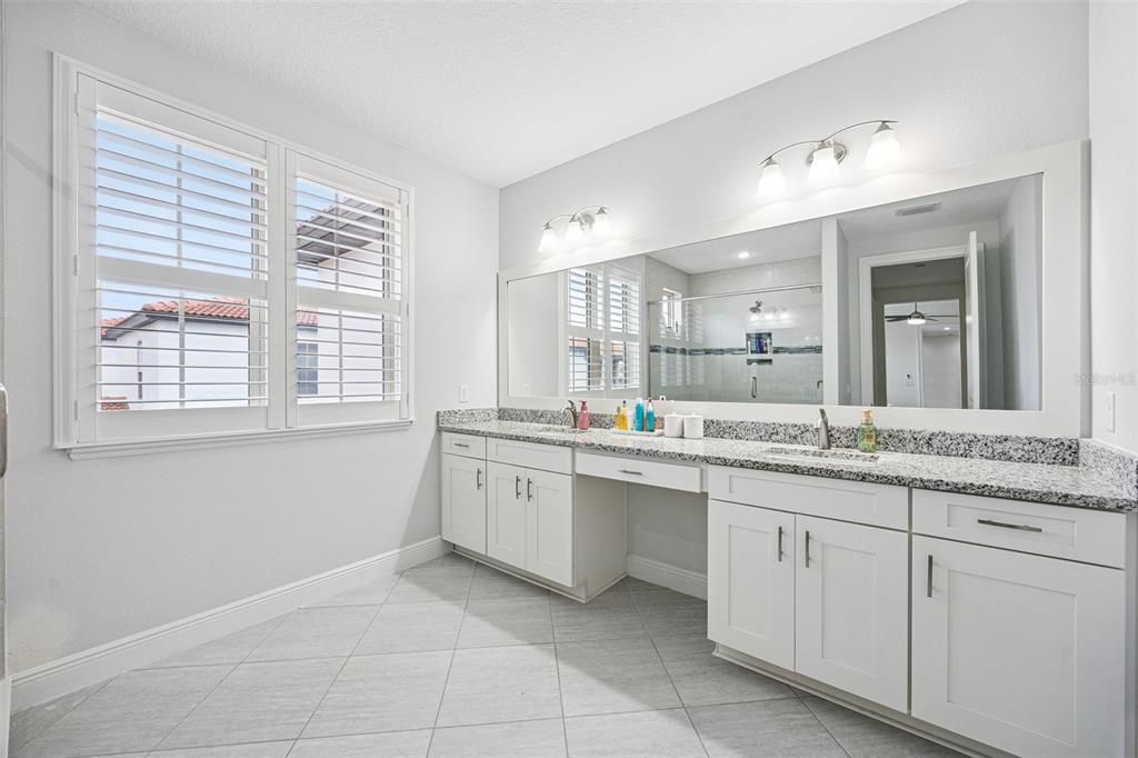 For Sale: $795,000 (5 beds, 4 baths, 3174 Square Feet)