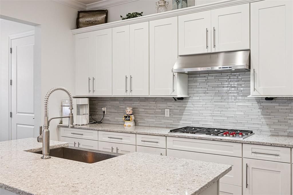 For Sale: $795,000 (5 beds, 4 baths, 3174 Square Feet)