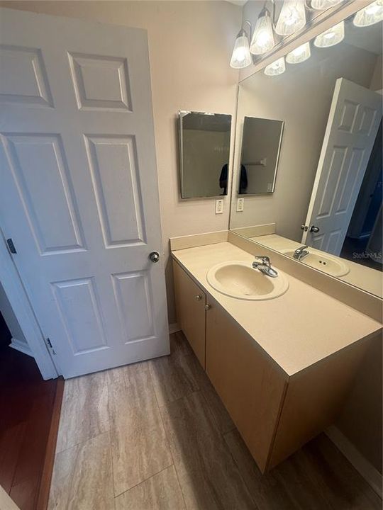 For Rent: $2,200 (3 beds, 2 baths, 1530 Square Feet)