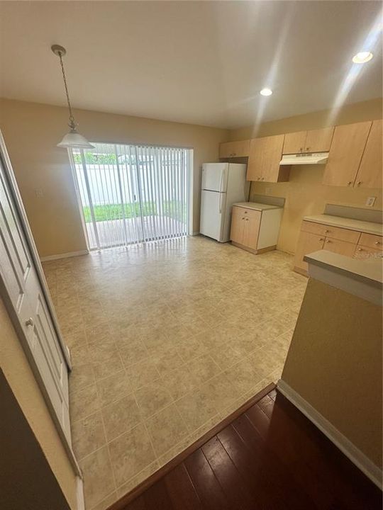 For Rent: $2,200 (3 beds, 2 baths, 1530 Square Feet)
