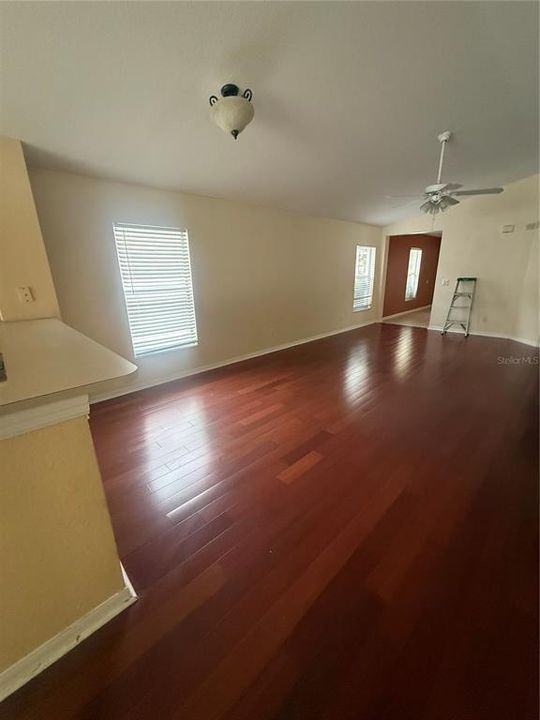 For Rent: $2,200 (3 beds, 2 baths, 1530 Square Feet)