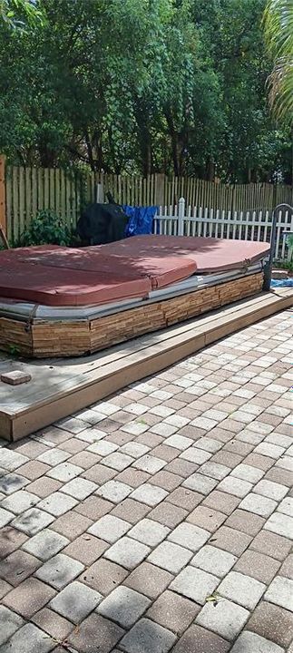 На продажу: $799,000 (4 спален, 2 ванн, 3100 Квадратных фут)