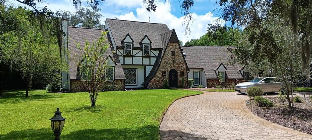 На продажу: $799,000 (4 спален, 2 ванн, 3100 Квадратных фут)
