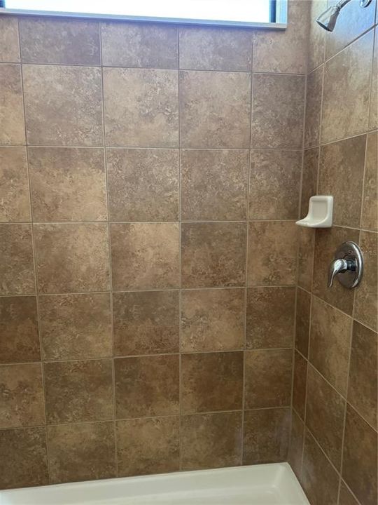 В аренду: $3,000 (4 спален, 3 ванн, 2076 Квадратных фут)