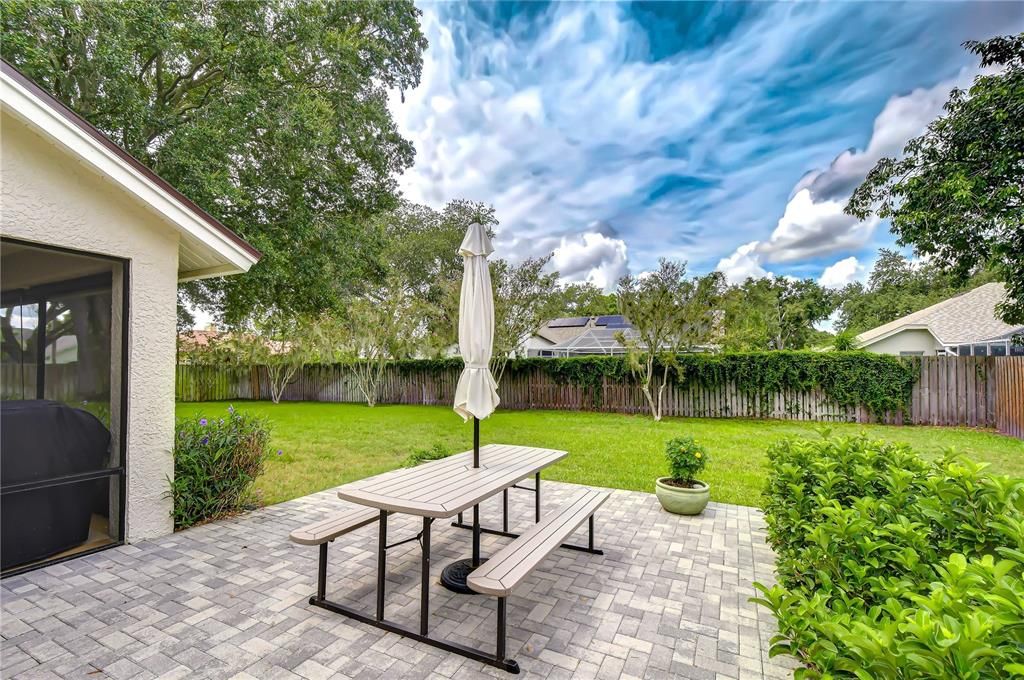 For Sale: $565,000 (4 beds, 2 baths, 2263 Square Feet)