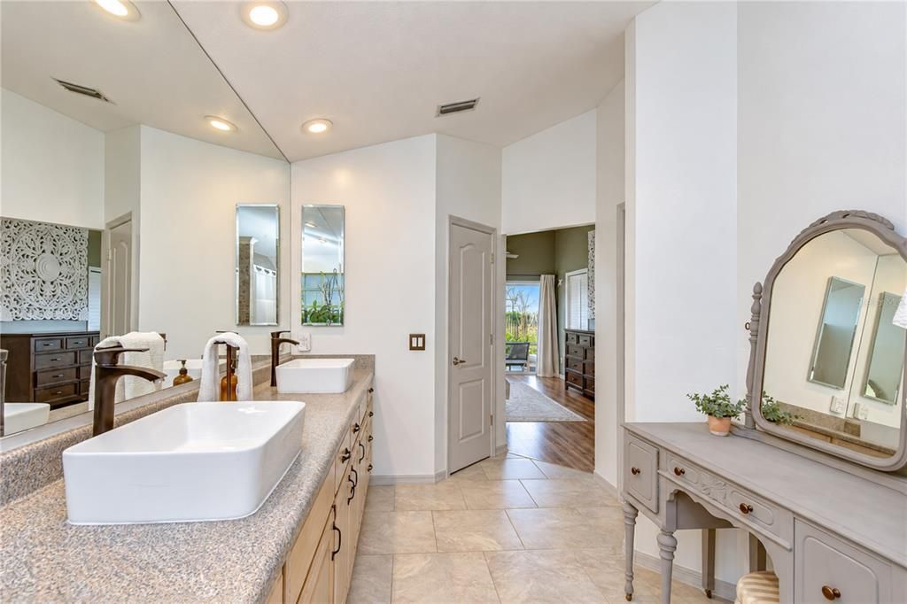For Sale: $565,000 (4 beds, 2 baths, 2263 Square Feet)