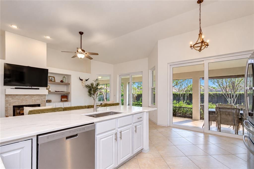 For Sale: $565,000 (4 beds, 2 baths, 2263 Square Feet)