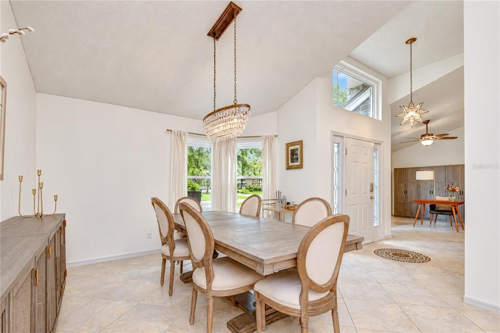 For Sale: $565,000 (4 beds, 2 baths, 2263 Square Feet)