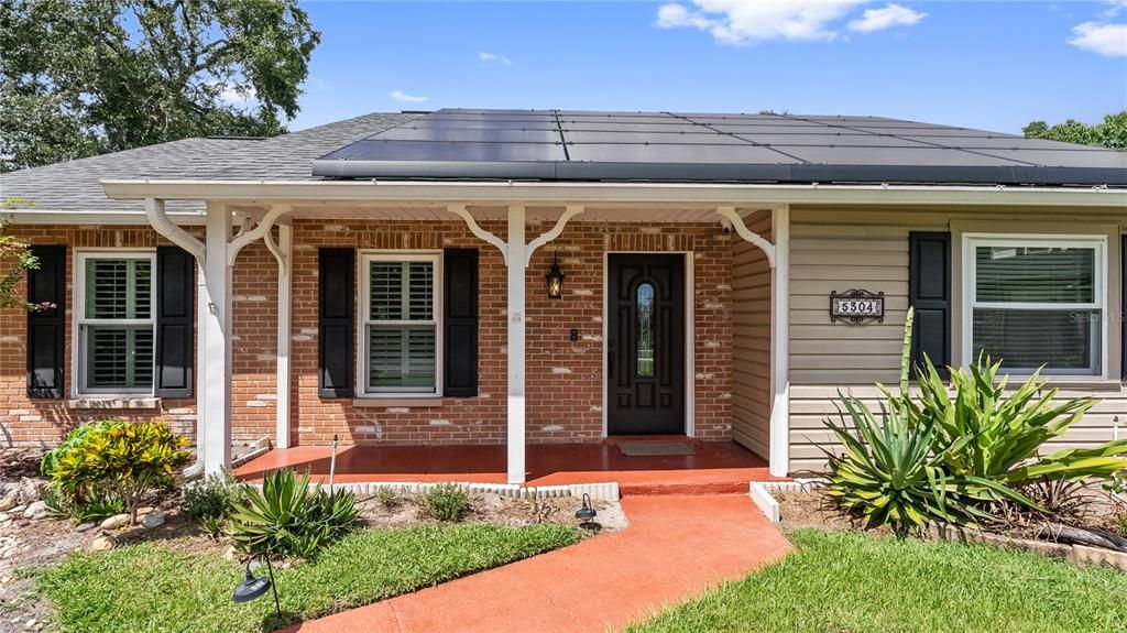 For Rent: $2,500 (3 beds, 2 baths, 1945 Square Feet)
