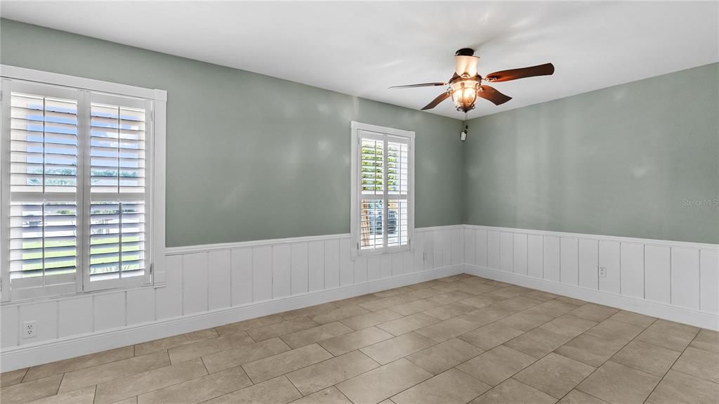 For Rent: $2,500 (3 beds, 2 baths, 1945 Square Feet)