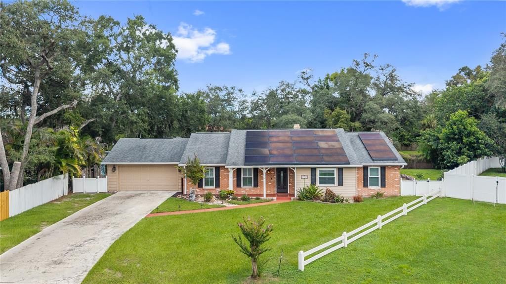 For Rent: $2,500 (3 beds, 2 baths, 1945 Square Feet)
