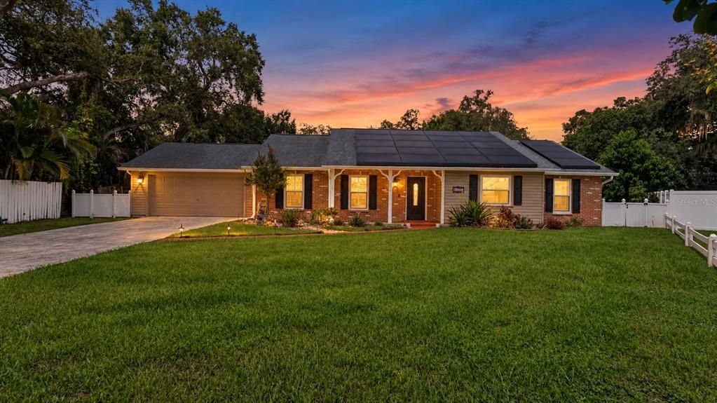 For Rent: $2,500 (3 beds, 2 baths, 1945 Square Feet)
