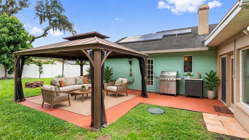 For Rent: $2,500 (3 beds, 2 baths, 1945 Square Feet)