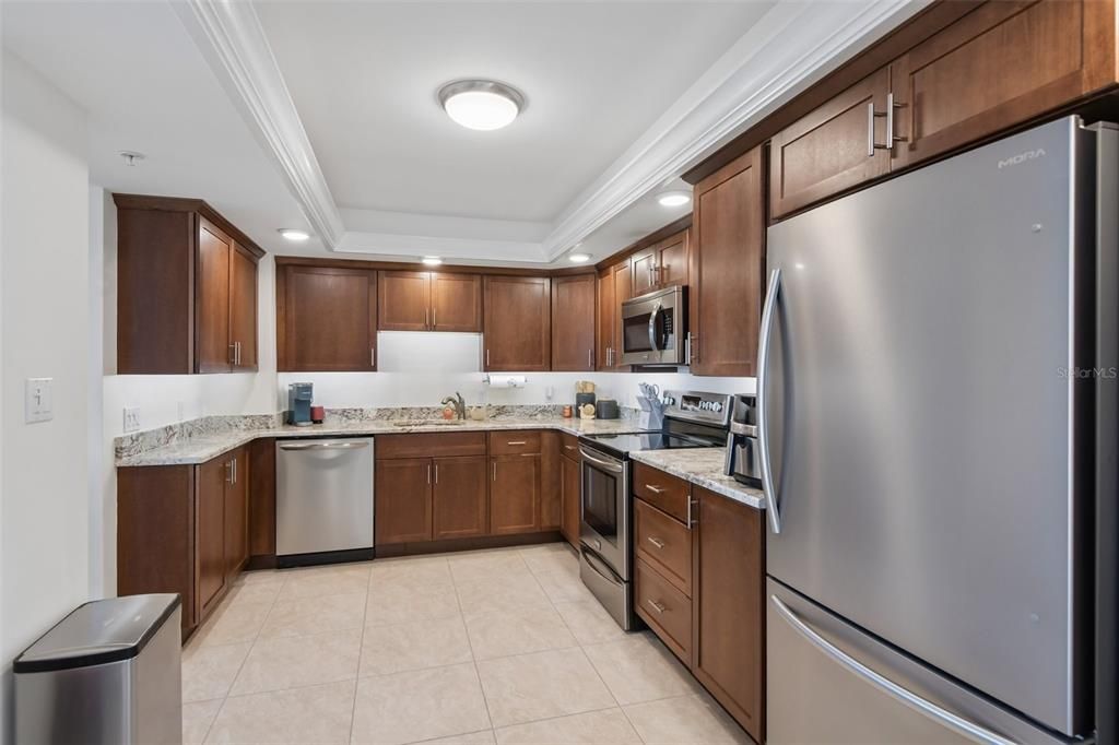 На продажу: $459,900 (2 спален, 2 ванн, 1300 Квадратных фут)