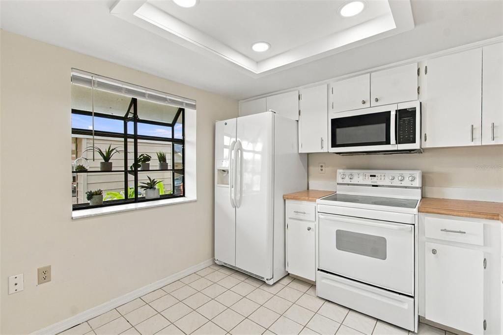 En Venta: $165,000 (2 camas, 2 baños, 988 Pies cuadrados)