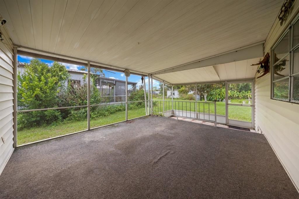 For Sale: $169,000 (2 beds, 2 baths, 1040 Square Feet)