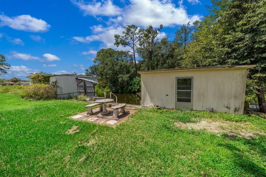For Sale: $169,000 (2 beds, 2 baths, 1040 Square Feet)