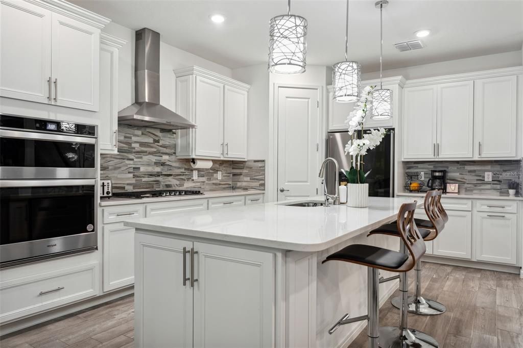 For Rent: $3,400 (4 beds, 2 baths, 2894 Square Feet)