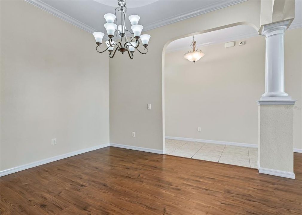 На продажу: $389,000 (3 спален, 2 ванн, 1825 Квадратных фут)
