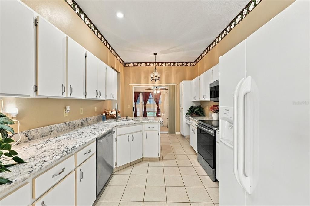 En Venta: $214,900 (2 camas, 2 baños, 1489 Pies cuadrados)