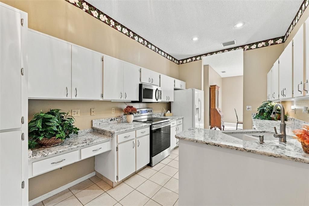 En Venta: $214,900 (2 camas, 2 baños, 1489 Pies cuadrados)