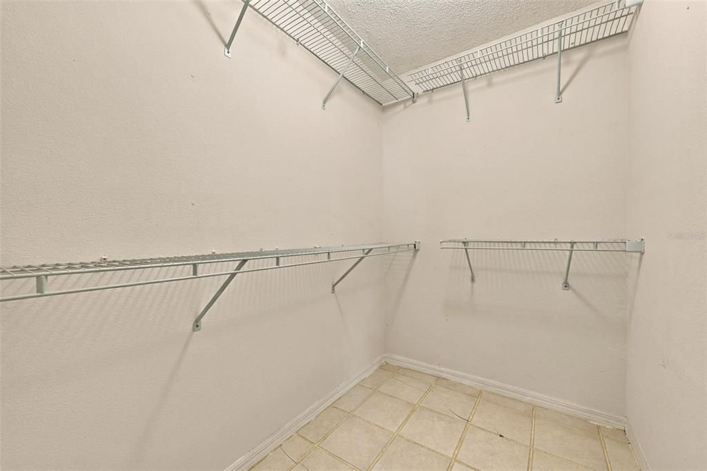En Venta: $214,900 (2 camas, 2 baños, 1489 Pies cuadrados)