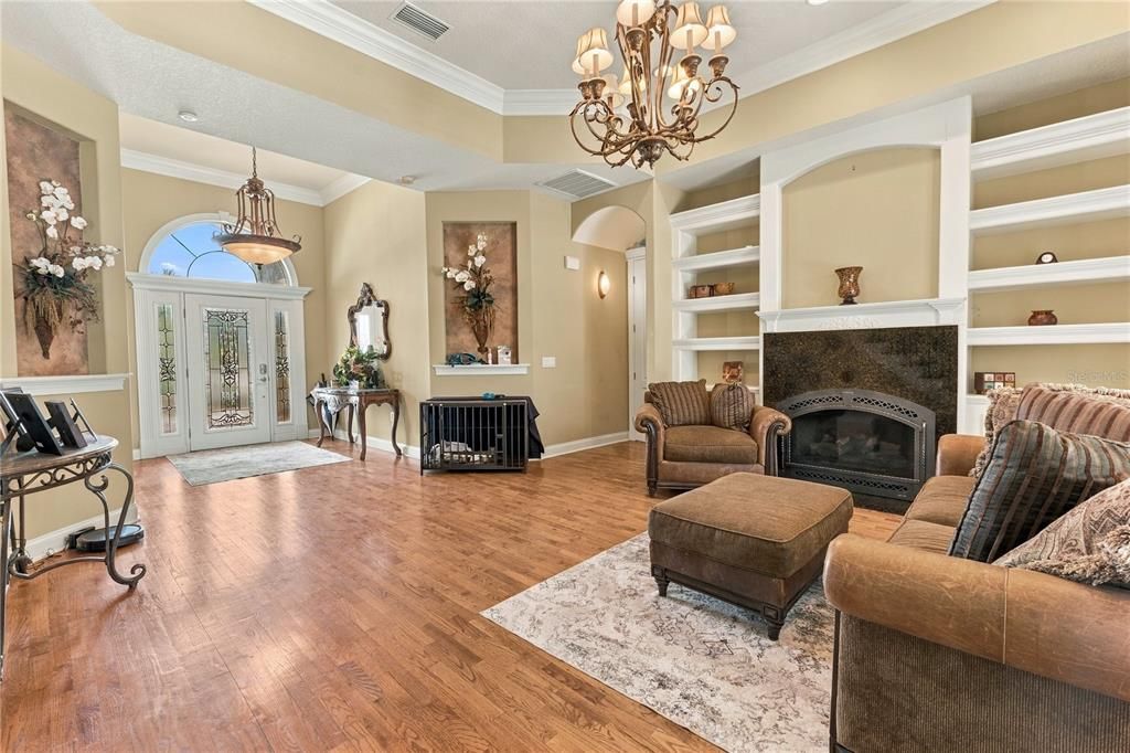For Sale: $750,000 (5 beds, 3 baths, 3611 Square Feet)