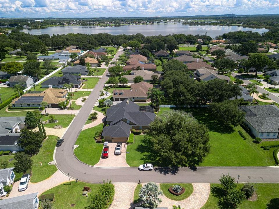 For Sale: $750,000 (5 beds, 3 baths, 3611 Square Feet)