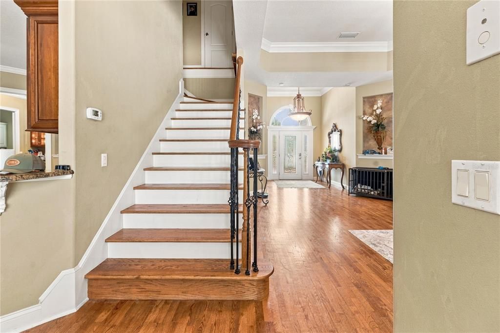For Sale: $750,000 (5 beds, 3 baths, 3611 Square Feet)