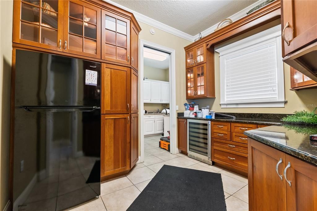 For Sale: $750,000 (5 beds, 3 baths, 3611 Square Feet)