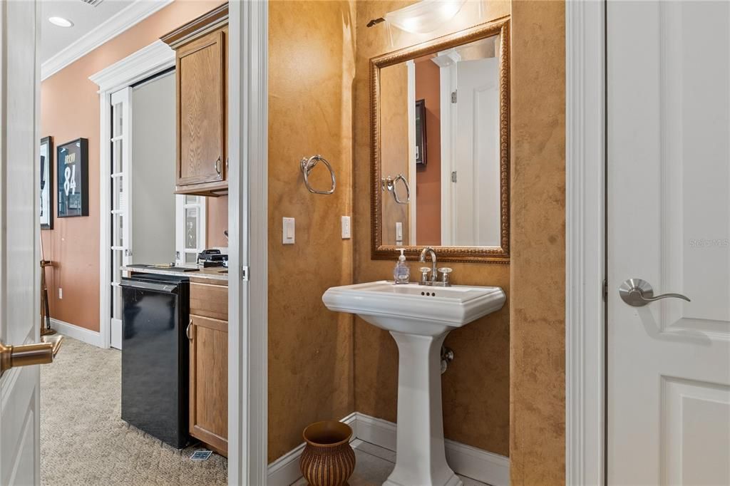 For Sale: $750,000 (5 beds, 3 baths, 3611 Square Feet)